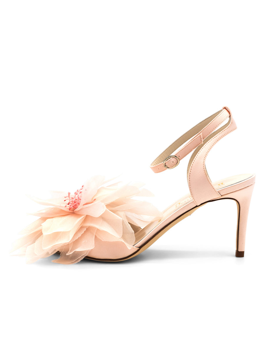 Badgley Mischka Blush Pink Satin Heels Size 9 Floral... - Depop